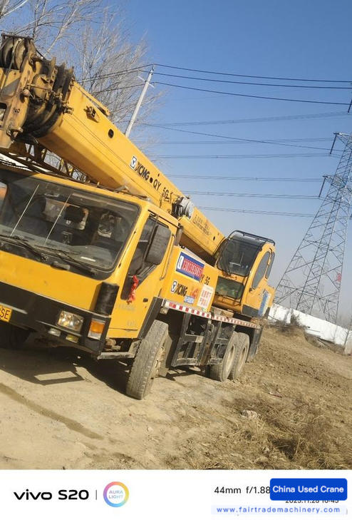 Buy XCMG QY20G Used Crane / 1